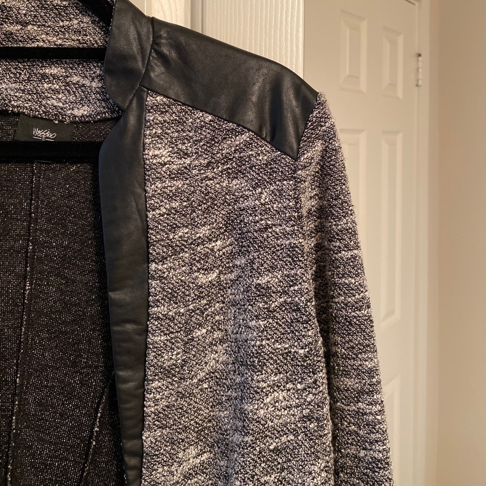 Light jacket - Picture 2 of 2
